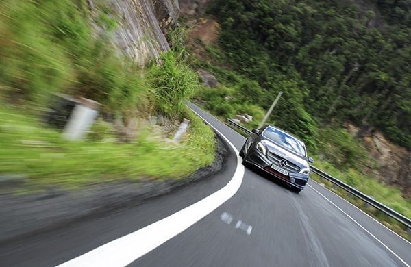 Cách xử lý xe ô tô bị mất phanh