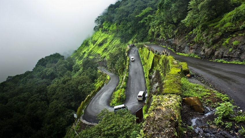 Bật mí một số kinh nghiệm lái xe trên đường đèo dốc